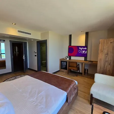 Hotel Ayatoure